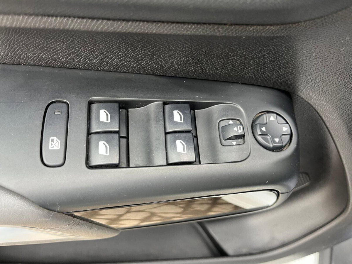 Citroen C5 Aircross Aircross BlueHDi 130 S&S EAT8 Shine Pack (17)