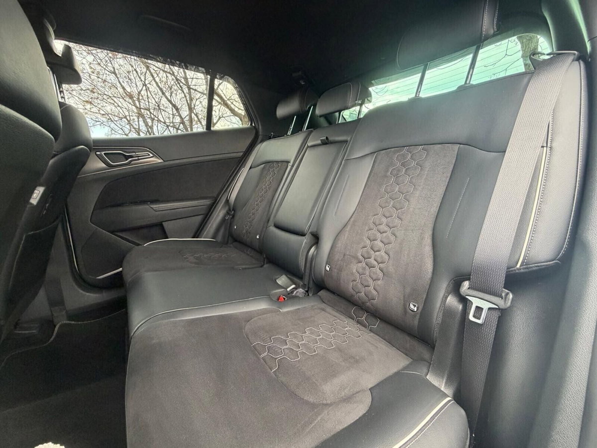 Kia Sportage 1.6 CRDi MHEV GT-line (13)
