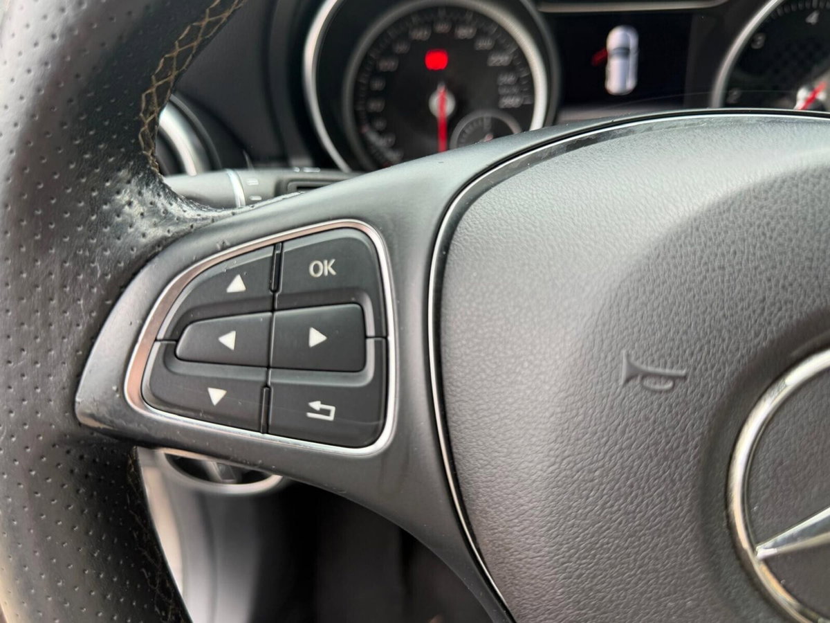 Mercedes-Benz Classe A 180 d Sport (15)