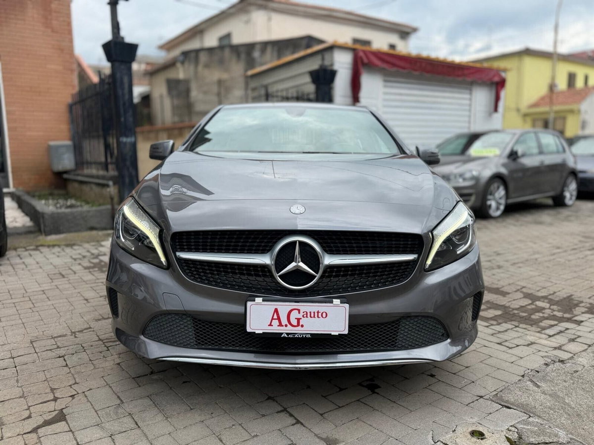 Mercedes-Benz Classe A 180 d Sport (2)