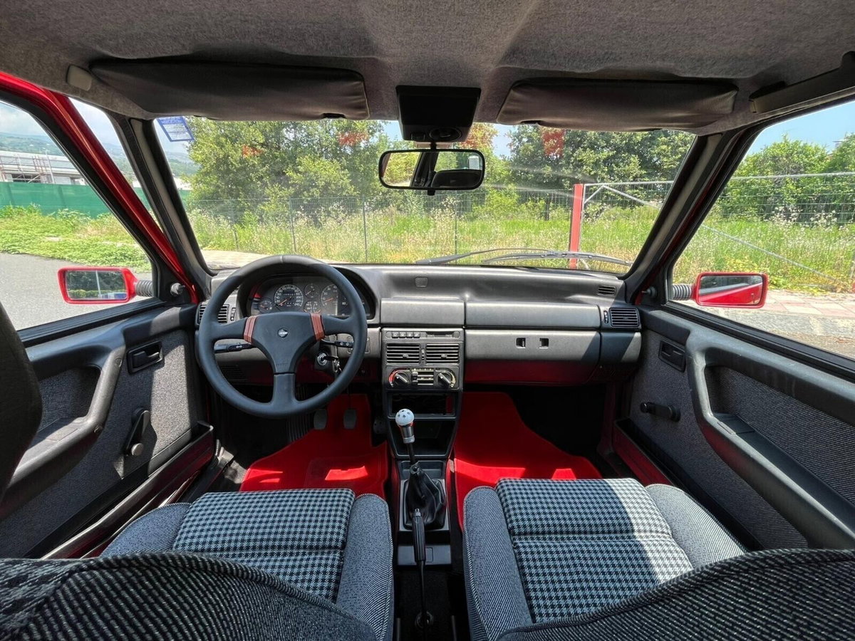 Fiat Uno turbo i.e. 3 porte (14)