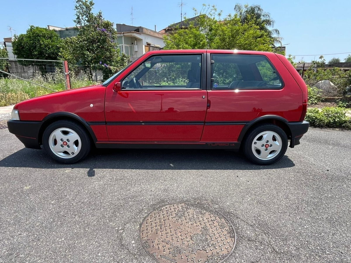 Fiat Uno turbo i.e. 3 porte (9)