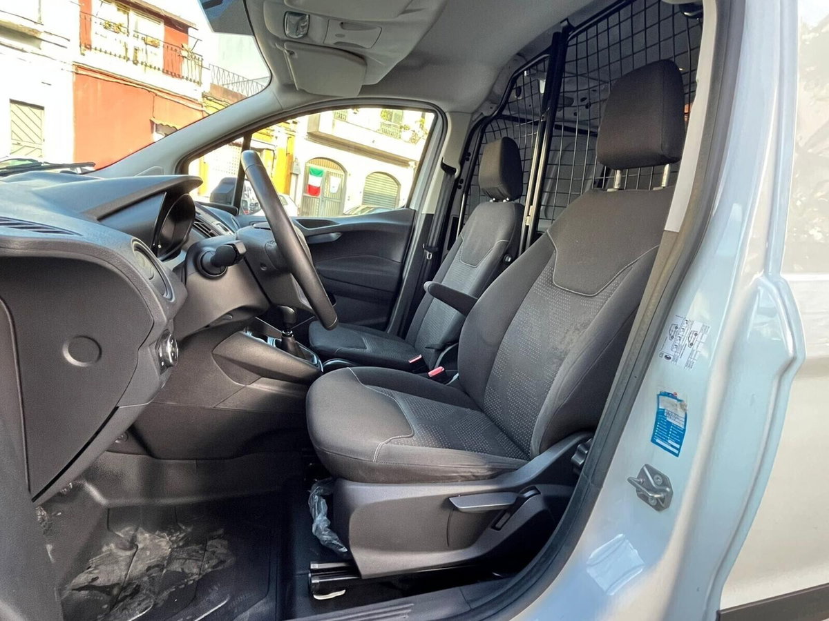 Ford Transit Courier 1.5 TDCi 75CV  Trend (14)