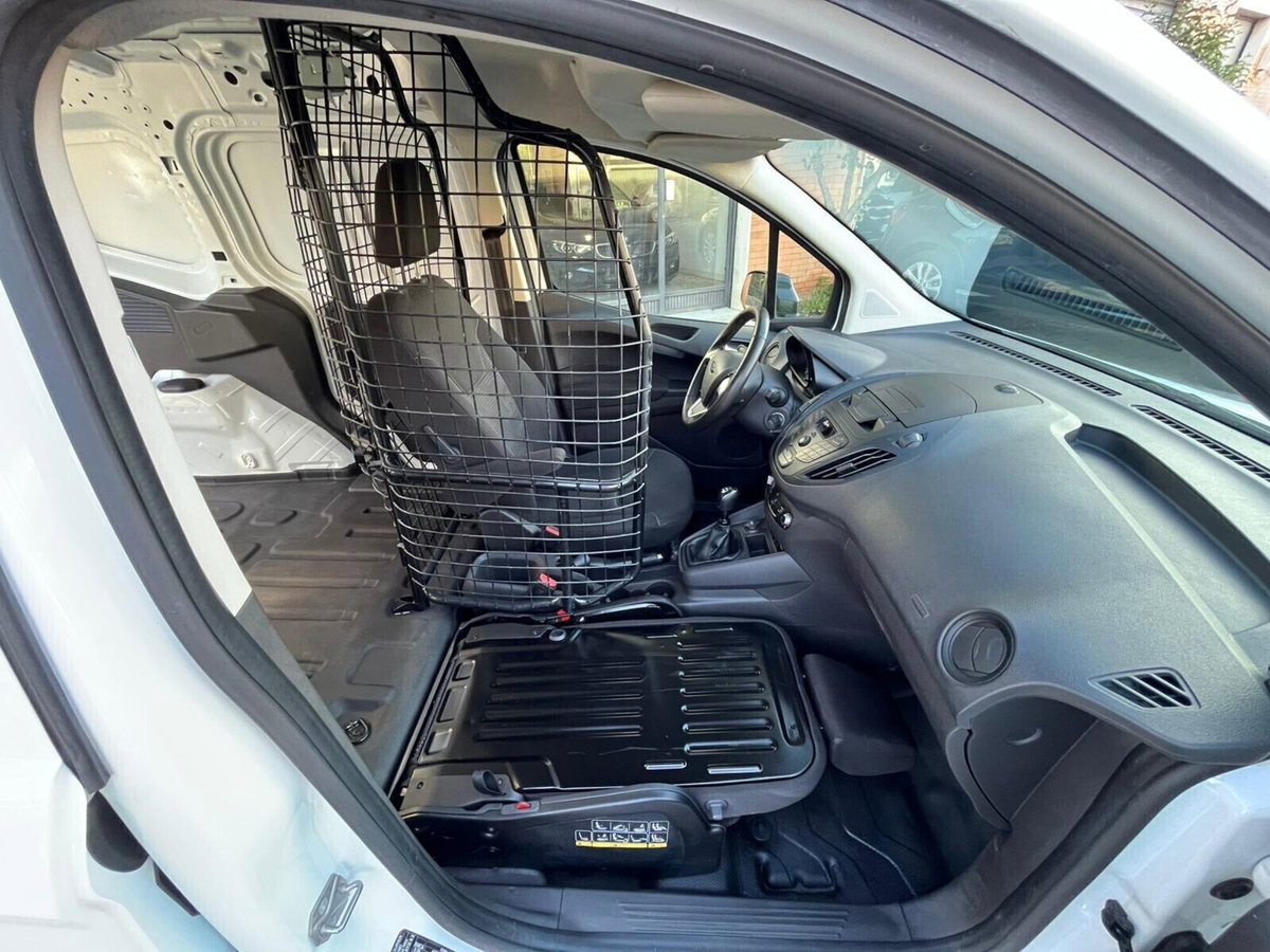 Ford Transit Courier 1.5 TDCi 75CV  Trend (15)