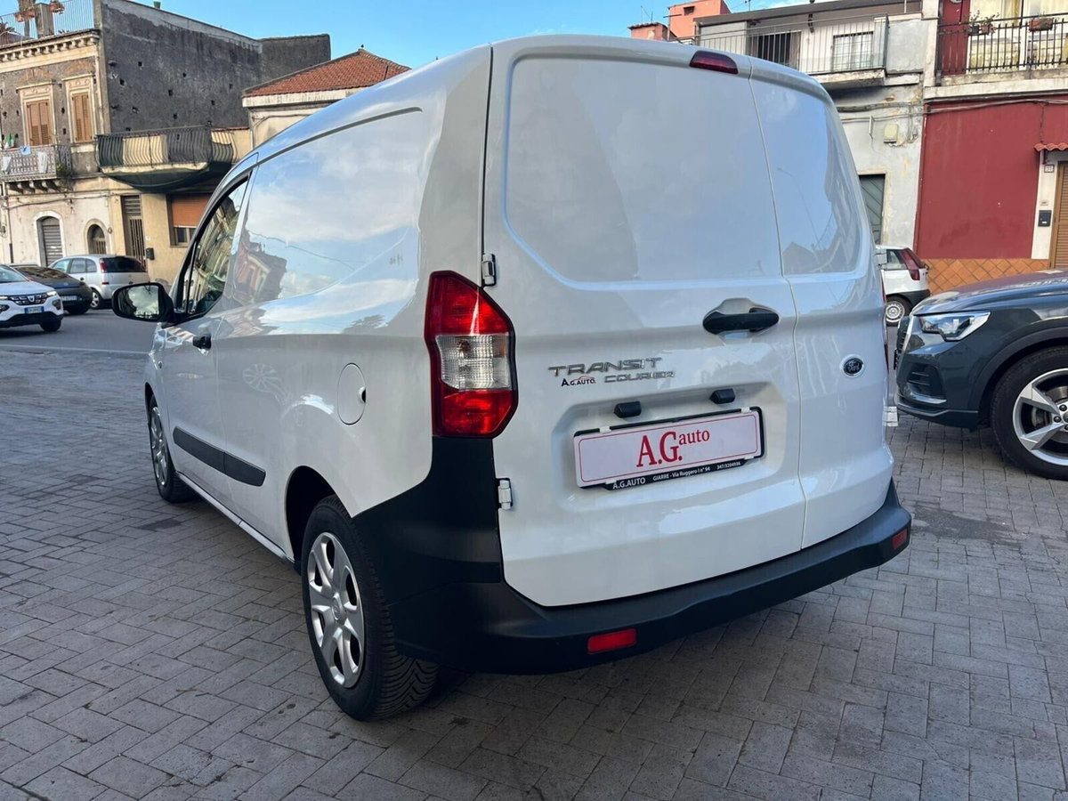 Ford Transit Courier 1.5 TDCi 75CV  Trend (8)