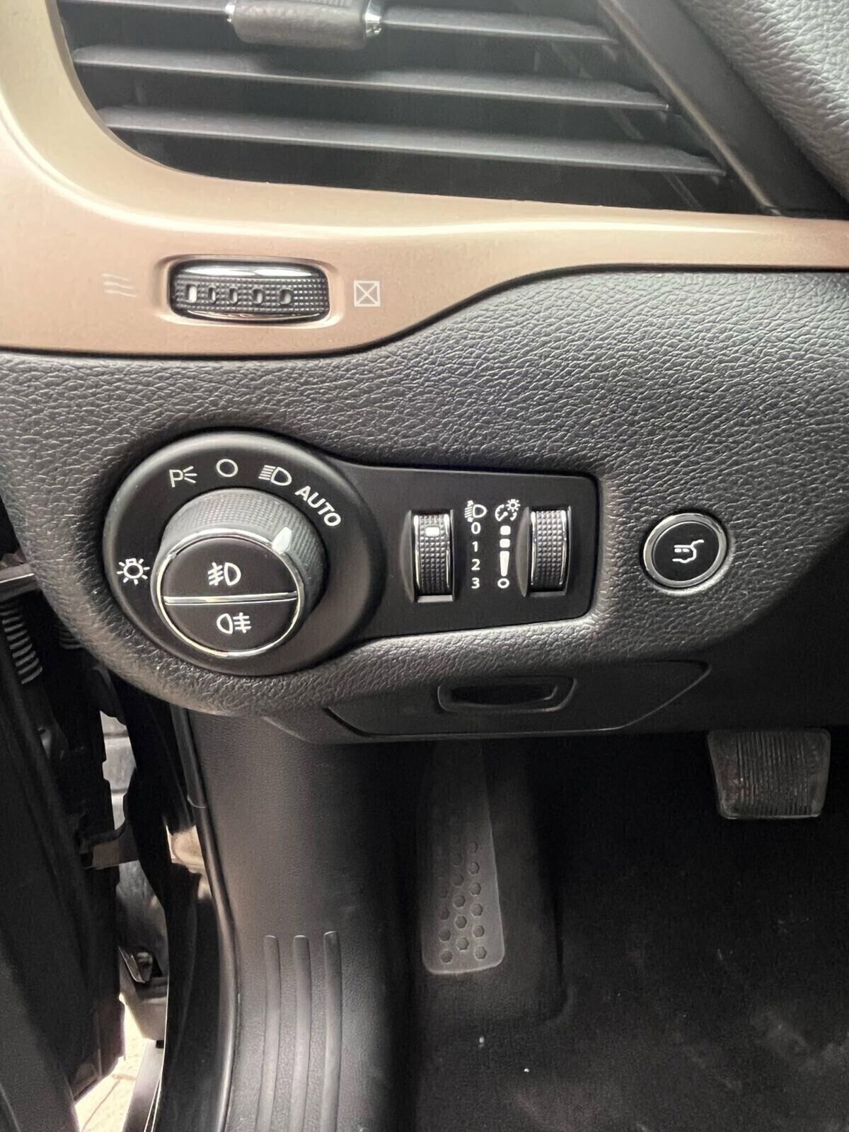 Jeep Cherokee 2.2 Mjt II 185 CV 4WD Active Drive I Longitude (20)