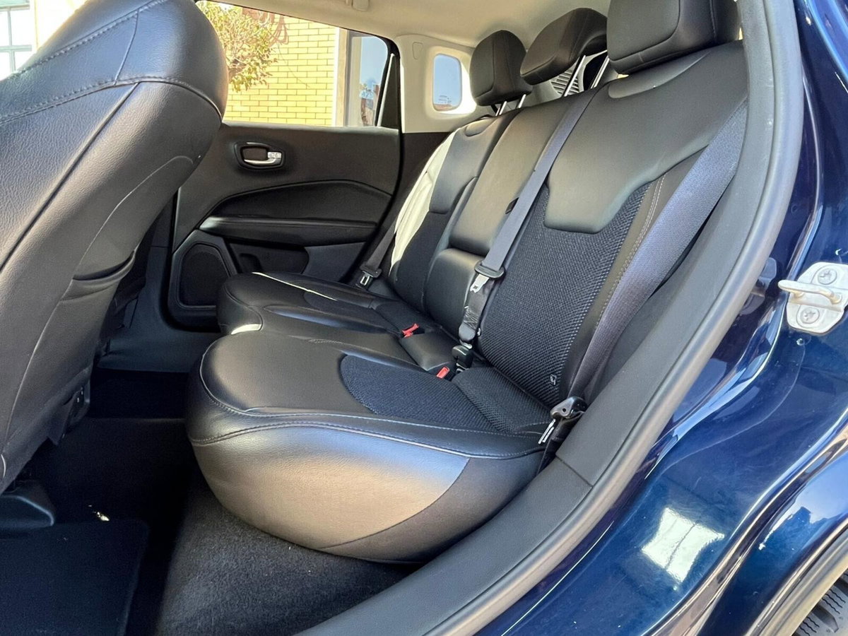 Jeep Compass 1.6 Multijet II 2WD Limited (13)