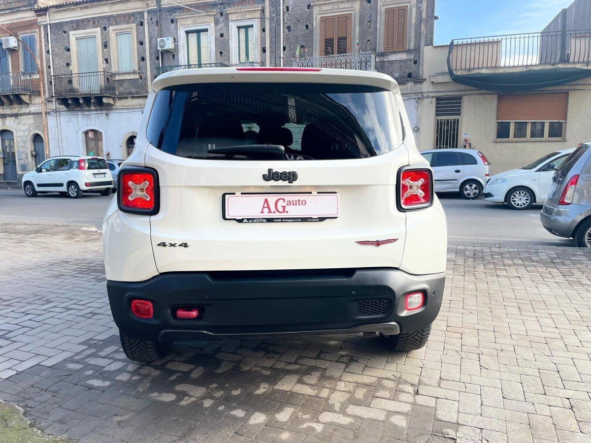 Jeep Renegade 2.0 Mjt 170CV 4WD Active Drive Low Trailhawk (6)