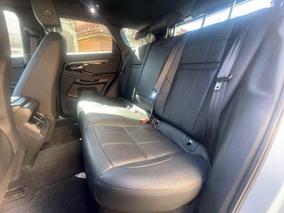 Land Rover Range Rover Evoque 2.0D I4-L.Flw 150 CV AWD Auto SE (13)