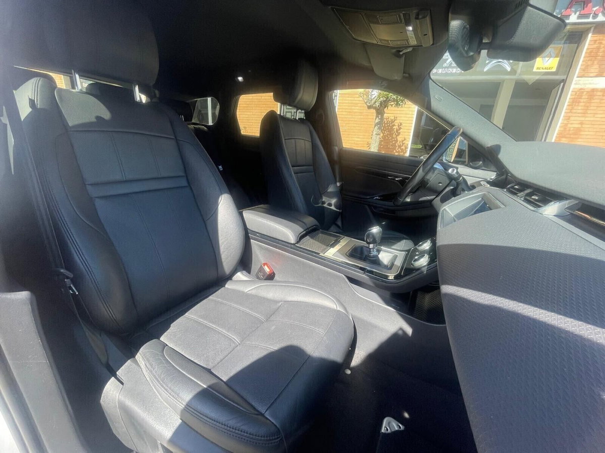 Land Rover Range Rover Evoque 2.0D I4-L.Flw 150 CV AWD Auto SE (14)