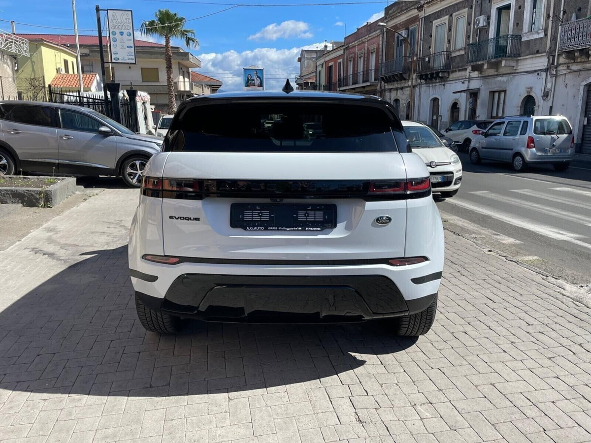Land Rover Range Rover Evoque 2.0D I4-L.Flw 150 CV AWD Auto SE (7)