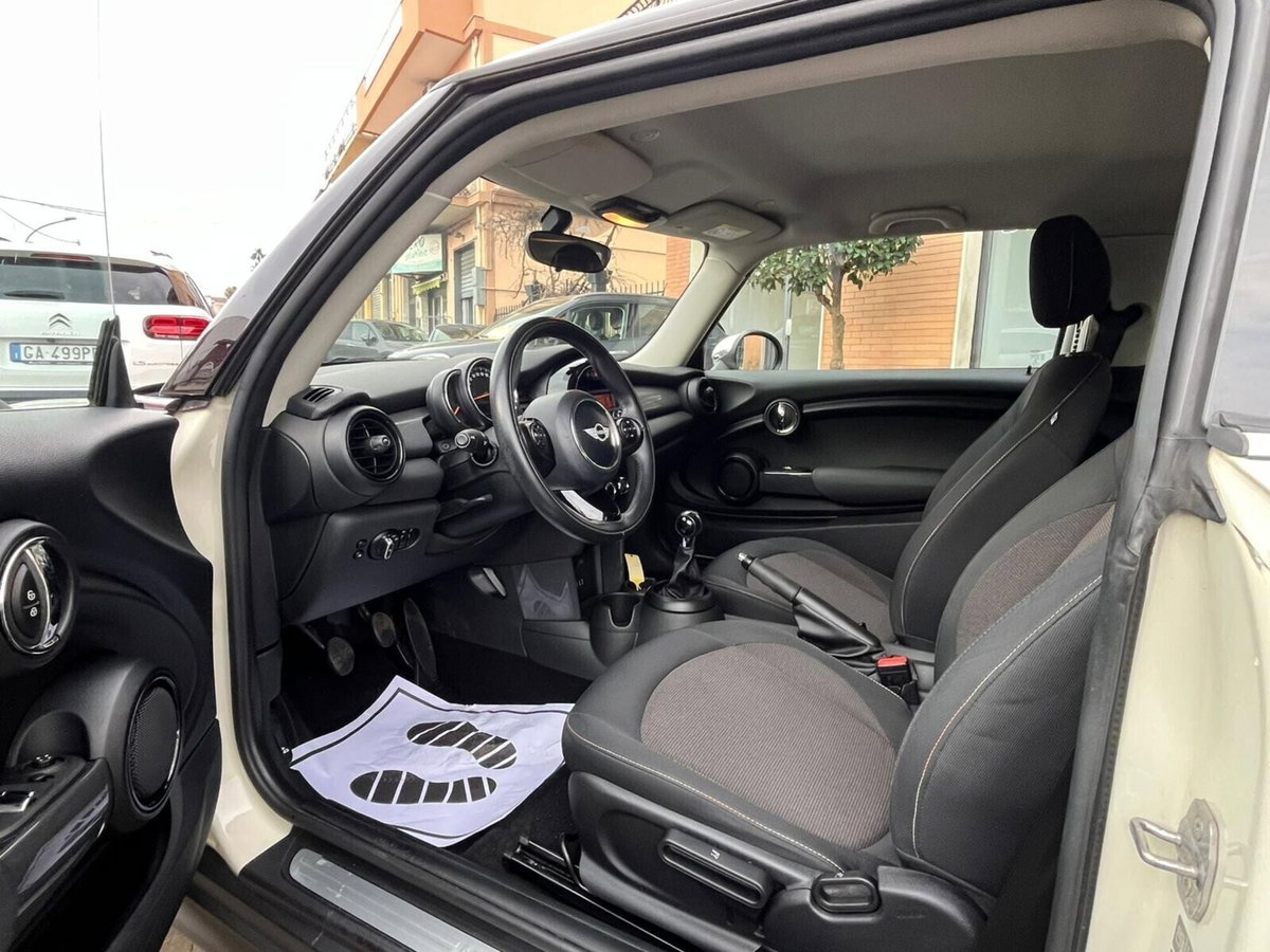 MINI Mini 1.5 Cooper D (10)