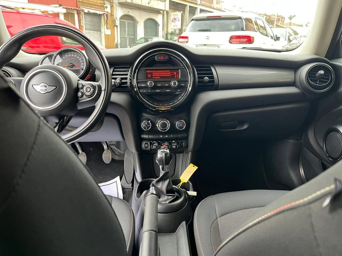 MINI Mini 1.5 Cooper D (14)