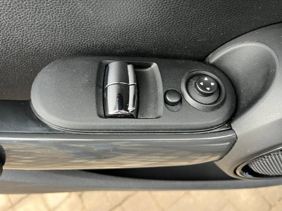 MINI Mini 1.5 Cooper D (16)