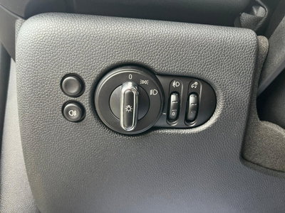 MINI Mini 1.5 Cooper D (17)
