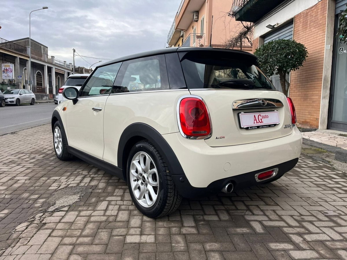 MINI Mini 1.5 Cooper D (8)