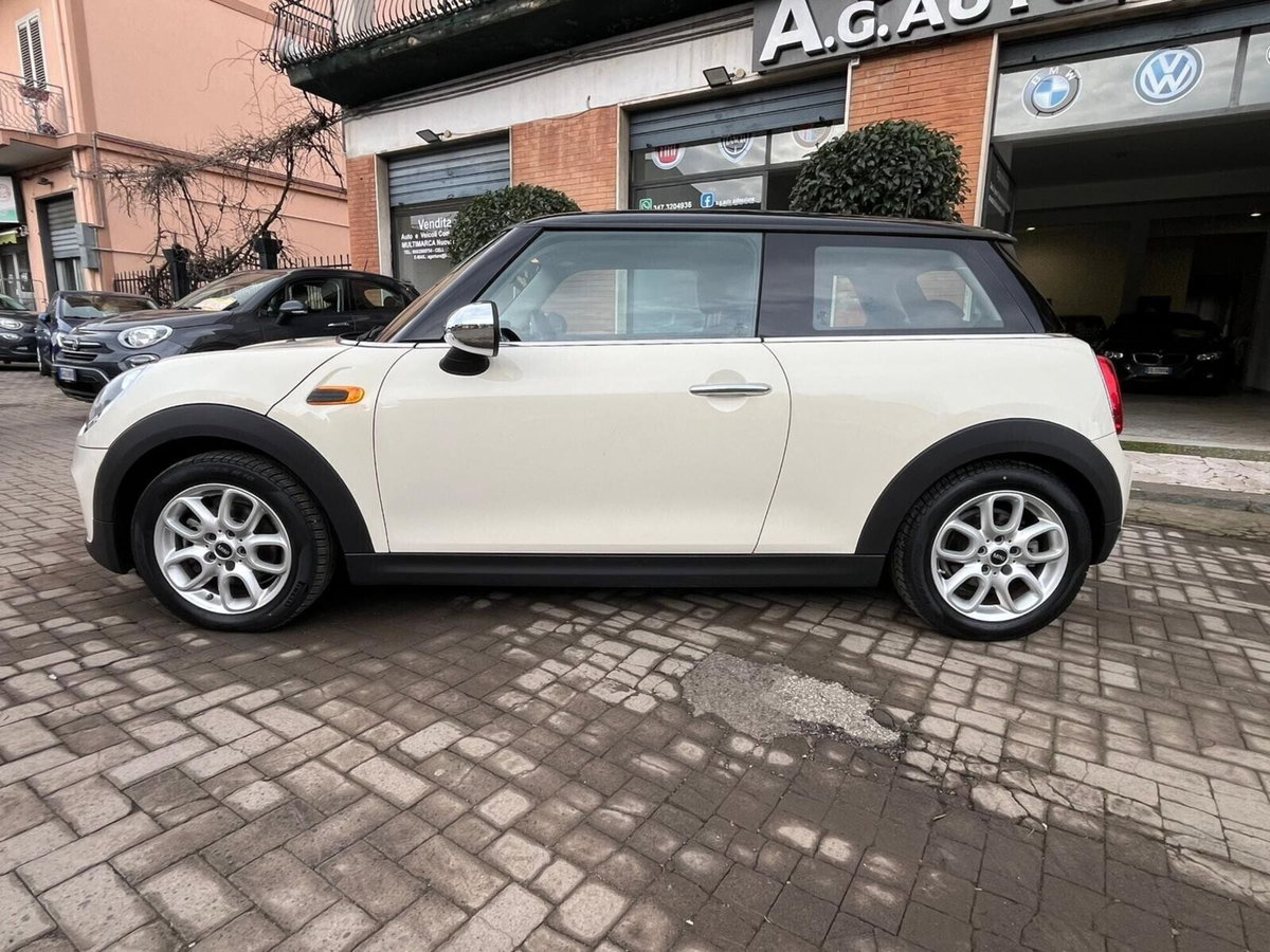 MINI Mini 1.5 Cooper D (9)