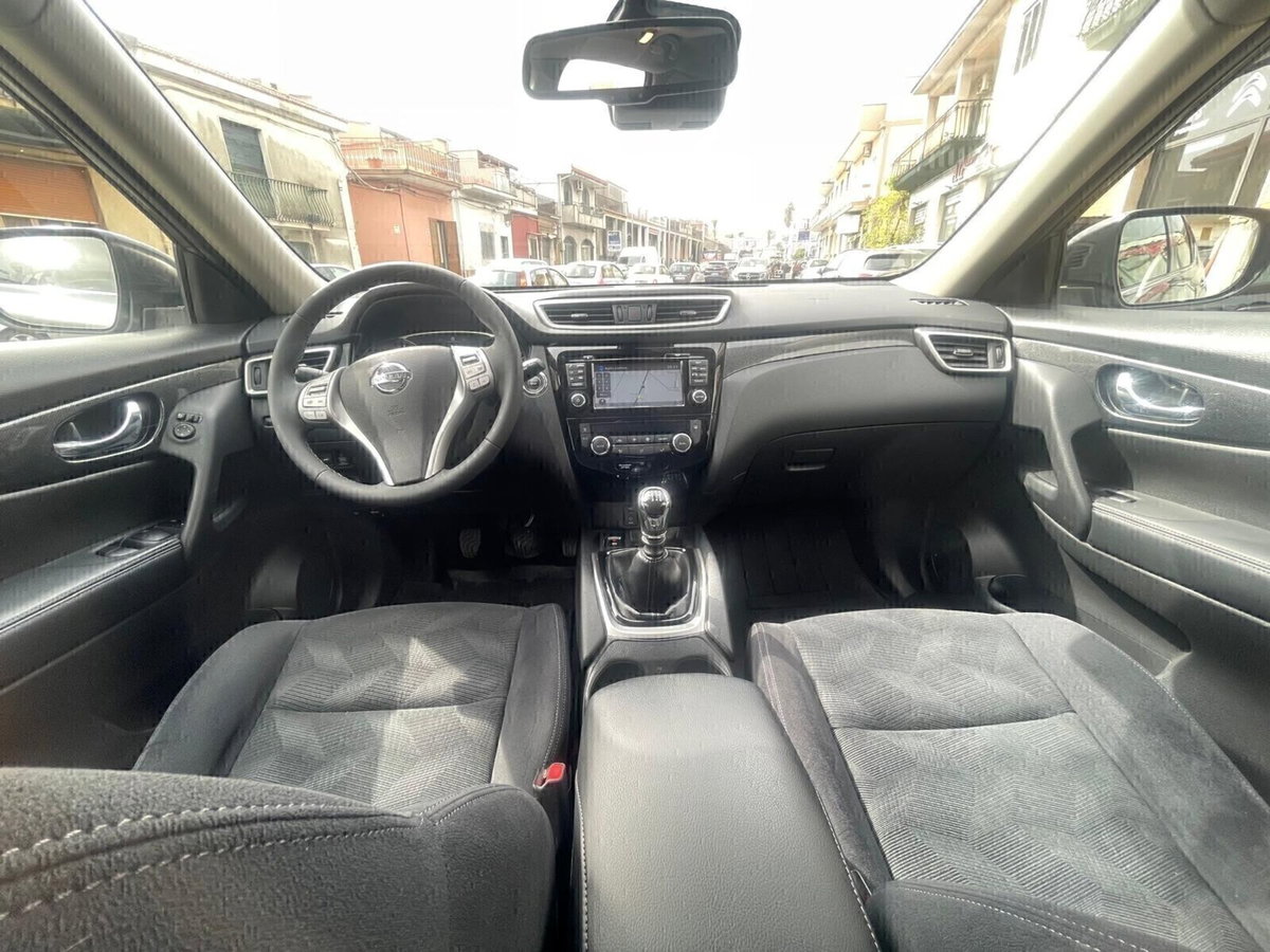 Nissan X-Trail 1.6 dCi 2WD Tekna (11)