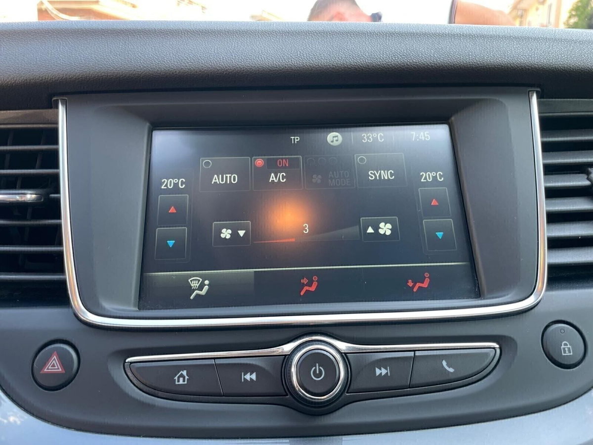 Opel Grandland X 1.5 diesel Ecotec Start&Stop aut. Ultimate (20)