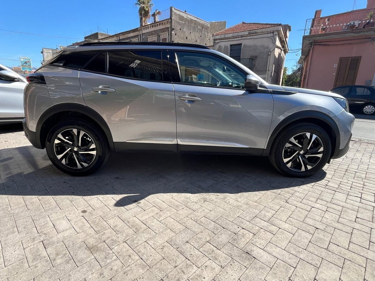 Peugeot 2008 BlueHDi 100 S&S Allure (5)