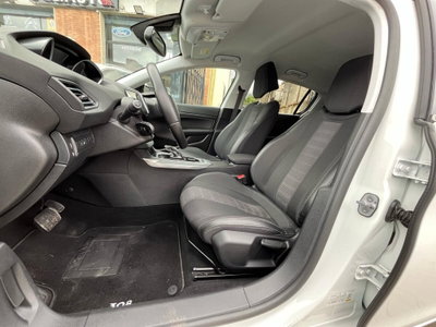 Peugeot 308 BlueHDi 130 S&S EAT8 Allure Pack (12)