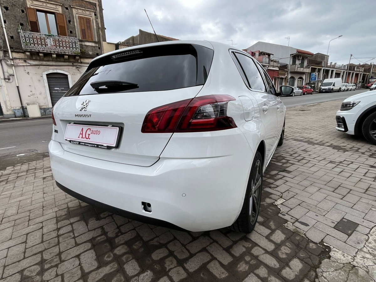 Peugeot 308 BlueHDi 130 S&S EAT8 Allure Pack (7)