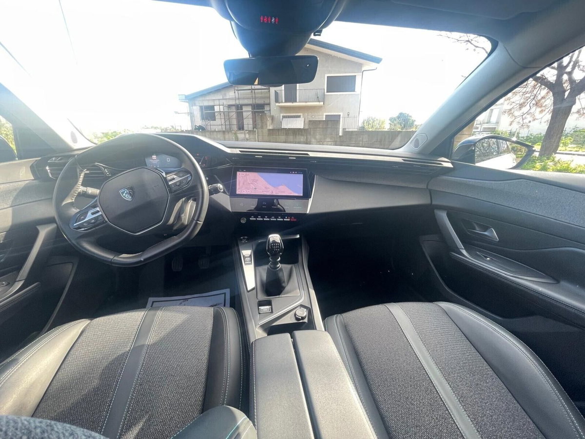 Peugeot 308 SW BlueHDi 130 S&S Allure (13)