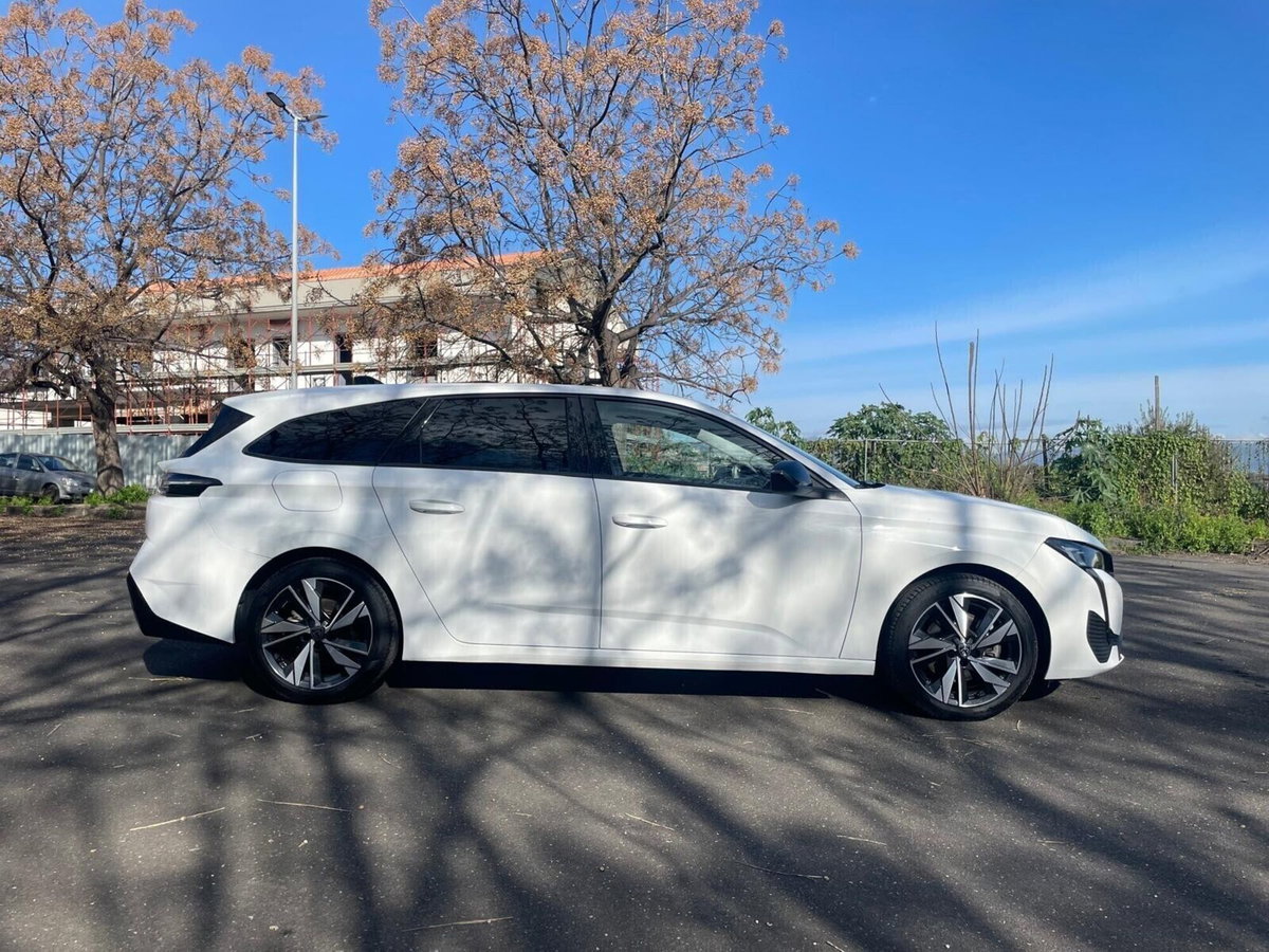 Peugeot 308 SW BlueHDi 130 S&S Allure (4)