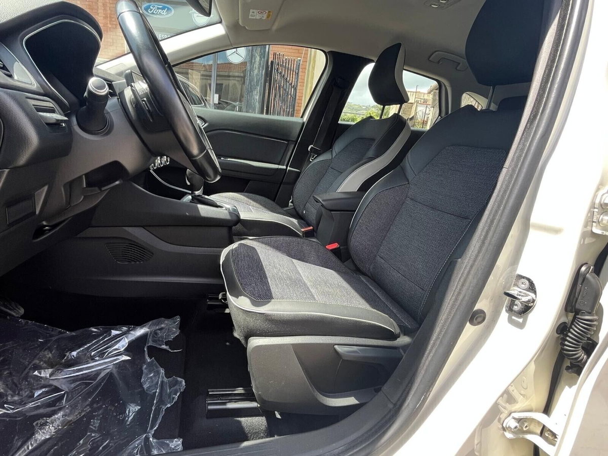 Renault Captur Blue dCi 115 CV EDC Intens (12)