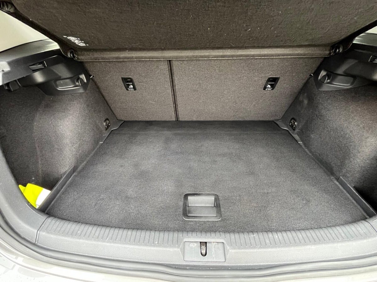 Volkswagen Golf 1.6 TDI 90 CV 5p. Trendline BlueMotion Technology (18)
