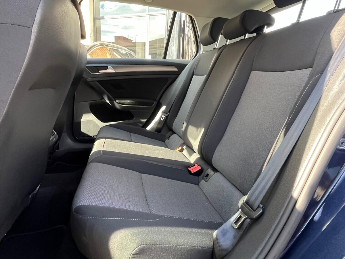 Volkswagen Golf 1.6 TDI DSG 5p. Highline BlueMotion Technology (13)