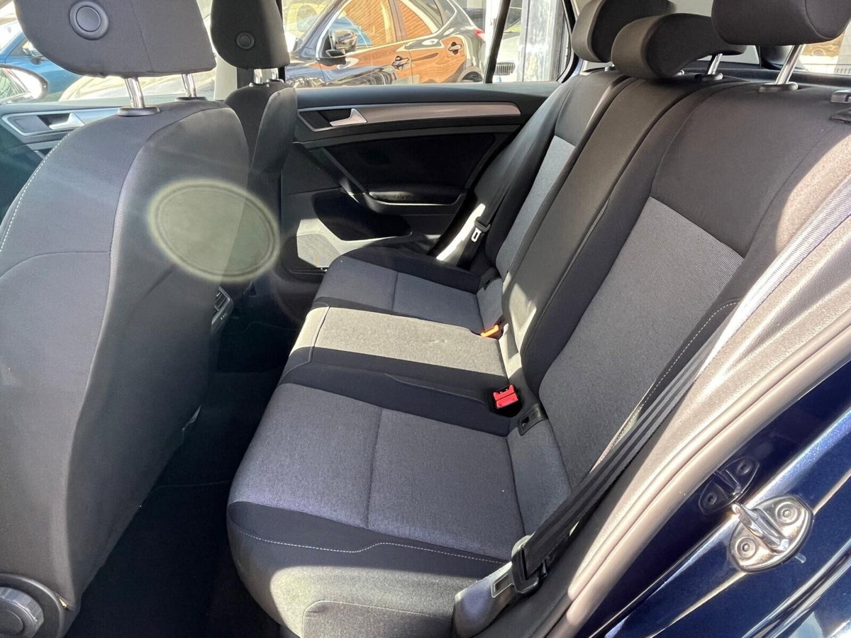 Volkswagen Golf 1.6 TDI DSG 5p. Highline BlueMotion Technology (14)
