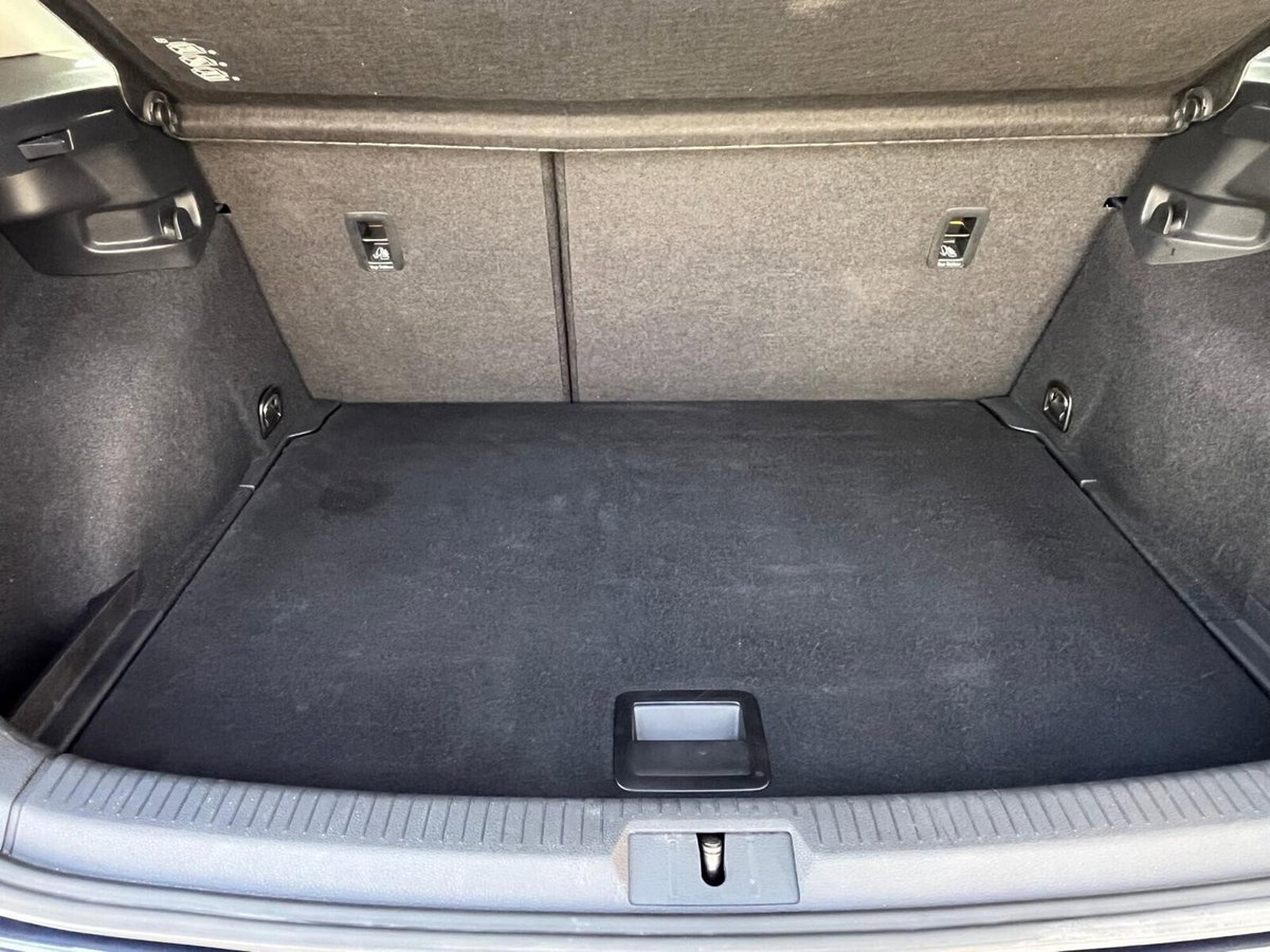 Volkswagen Golf 1.6 TDI DSG 5p. Highline BlueMotion Technology (17)