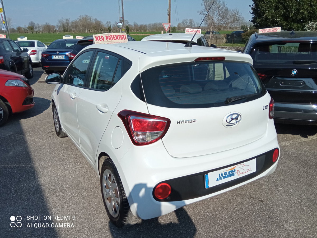Hyundai i10 1.0 MPI Tech (2)