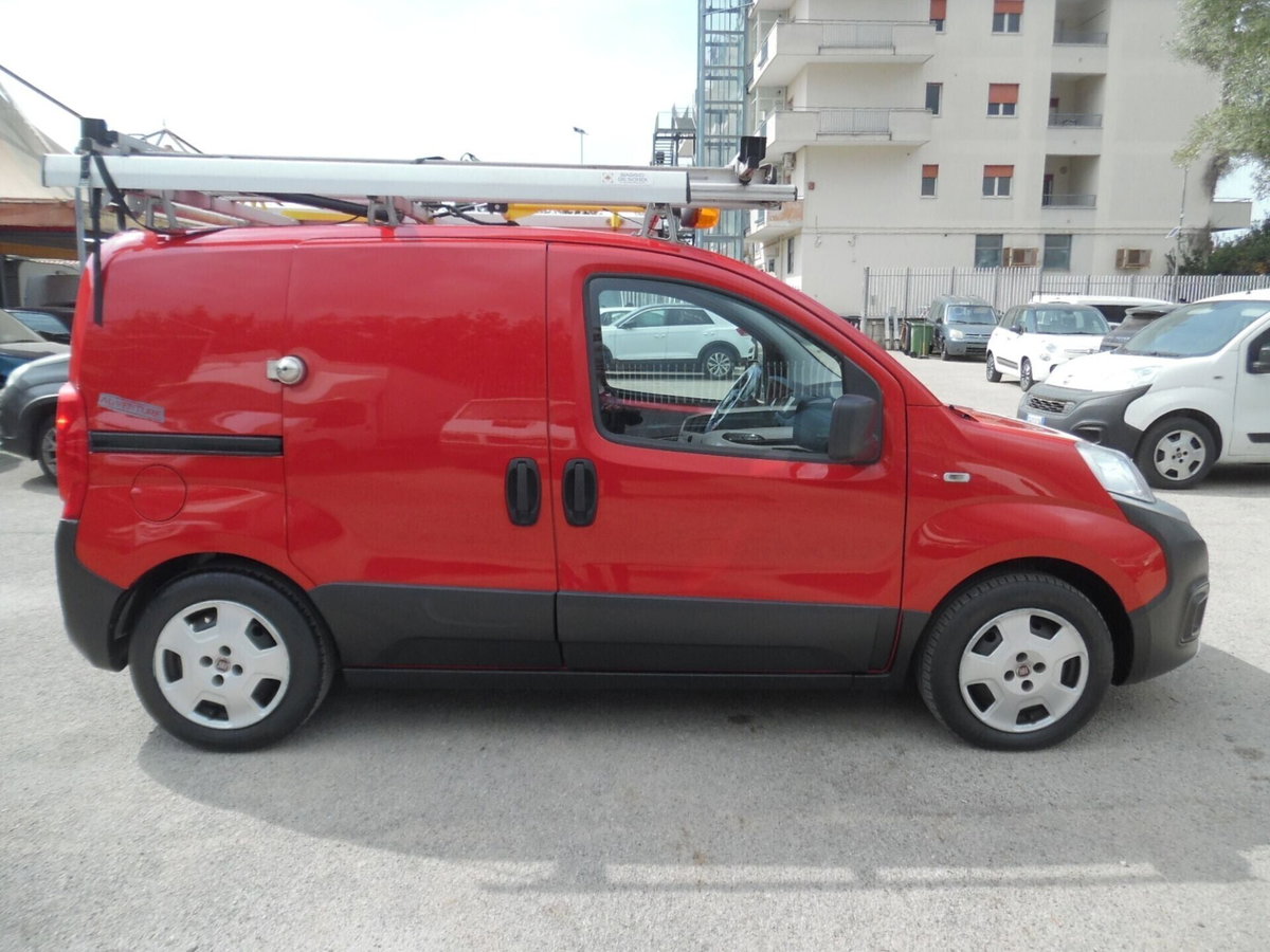 Fiat Fiorino Furgone cargo 1.3 mjt 95cv Adventure (11)