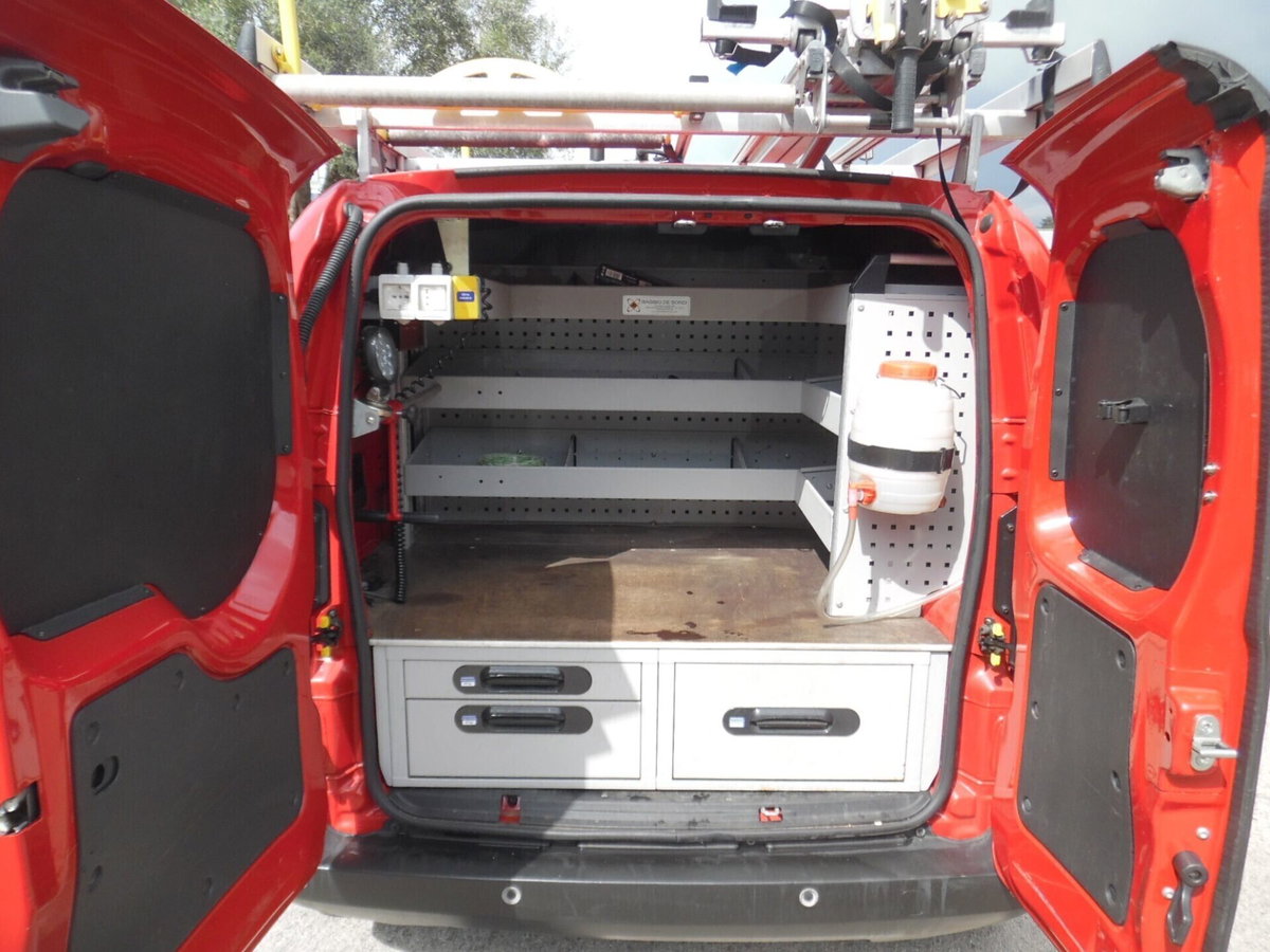Fiat Fiorino Furgone cargo 1.3 mjt 95cv Adventure (7)