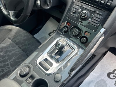 Peugeot 3008 HYbrid4 (13)