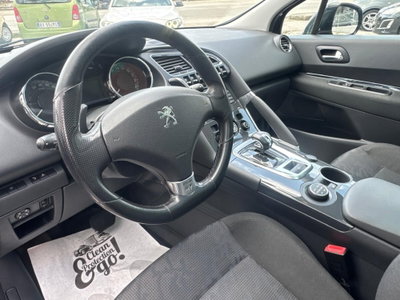 Peugeot 3008 HYbrid4 (16)