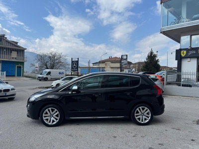 Peugeot 3008 HYbrid4 (2)