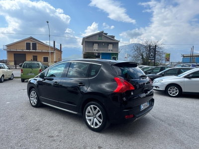 Peugeot 3008 HYbrid4 (6)