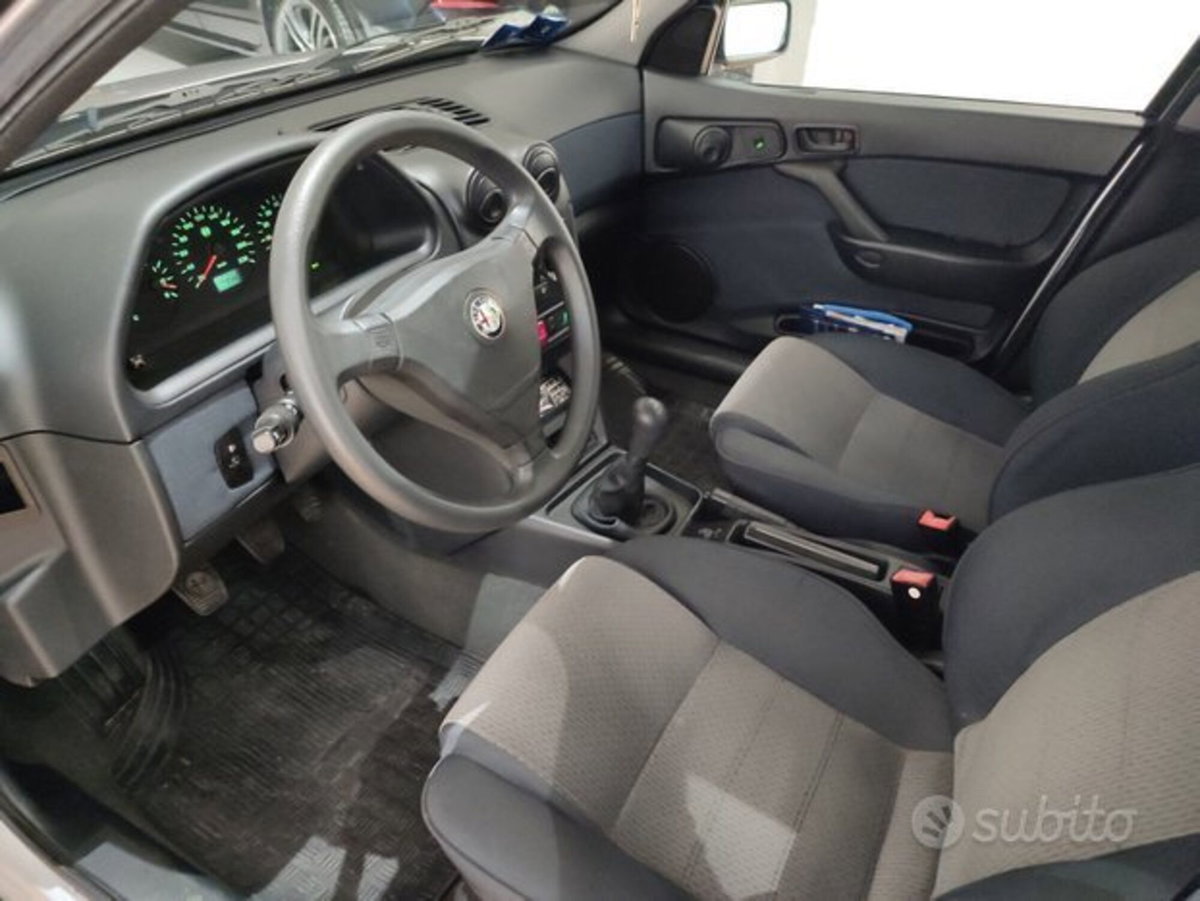 Alfa Romeo 146 1.6 IE cat (13)