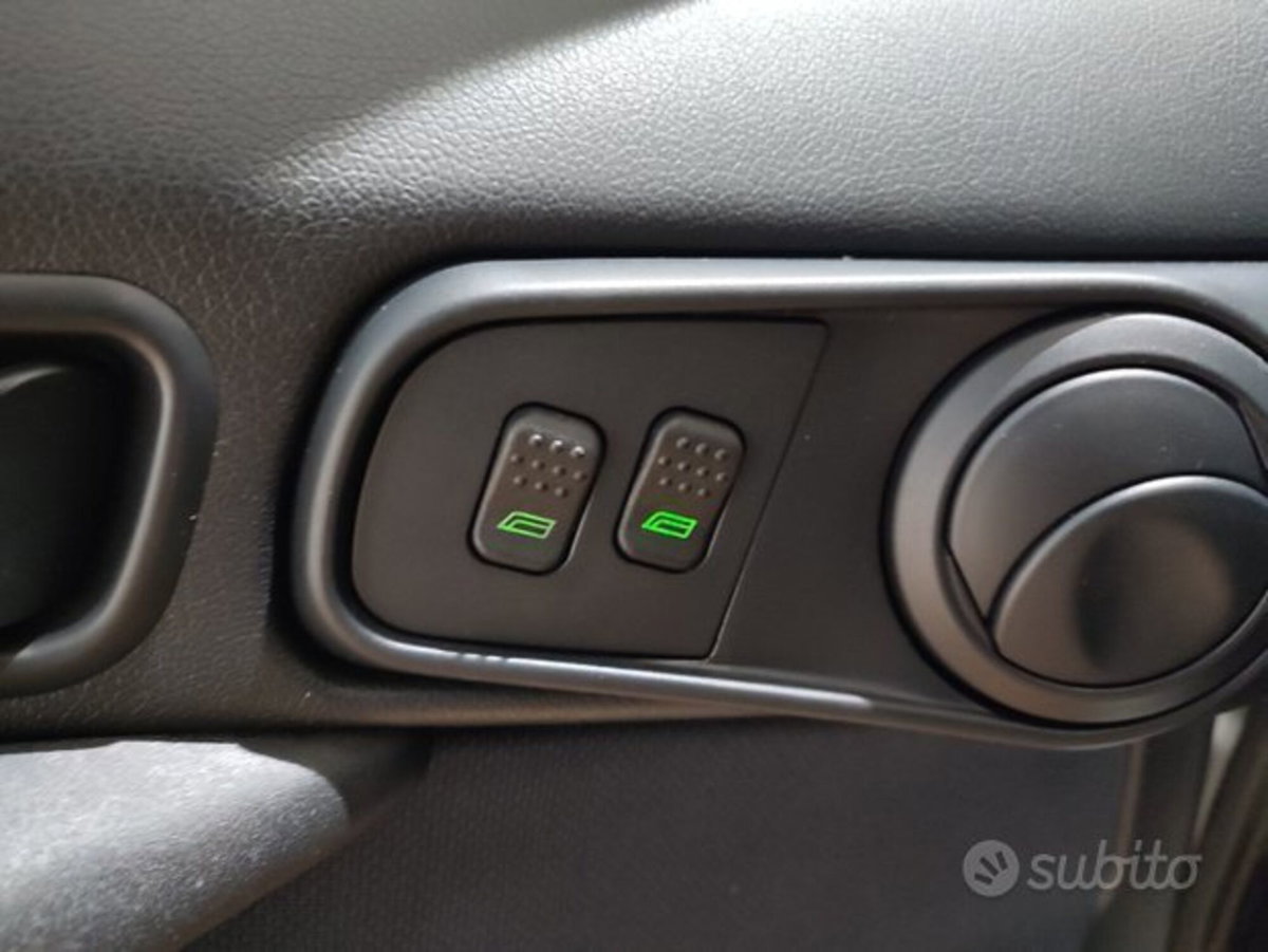 Alfa Romeo 146 1.6 IE cat (15)