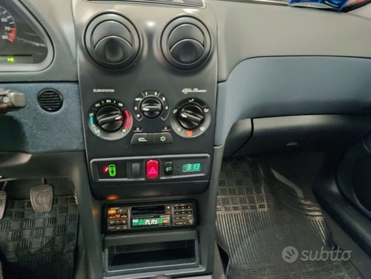 Alfa Romeo 146 1.6 IE cat (18)