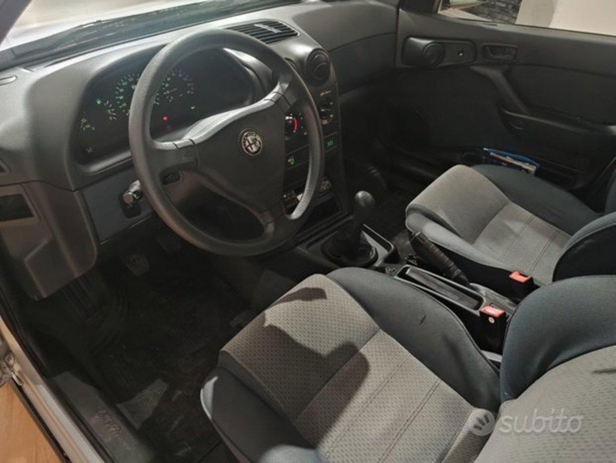 Alfa Romeo 146 1.6 IE cat (19)