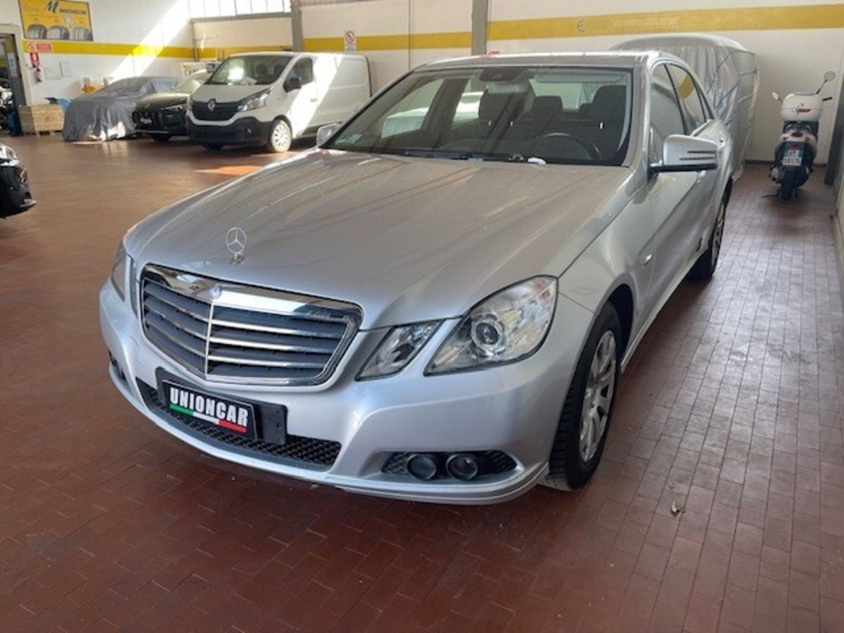 Mercedes-Benz Classe E 200 CGI BlueEFFICIENCY Elegance
