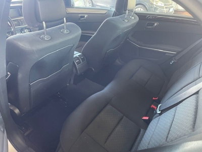 Mercedes-Benz Classe E 200 CGI BlueEFFICIENCY Elegance (9)