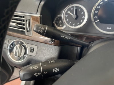 Mercedes-Benz Classe E 200 CGI BlueEFFICIENCY Elegance (13)