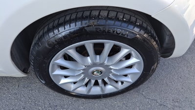 Alfa Romeo MiTo 1.3 JTDm 85 CV S&S Progression (13)
