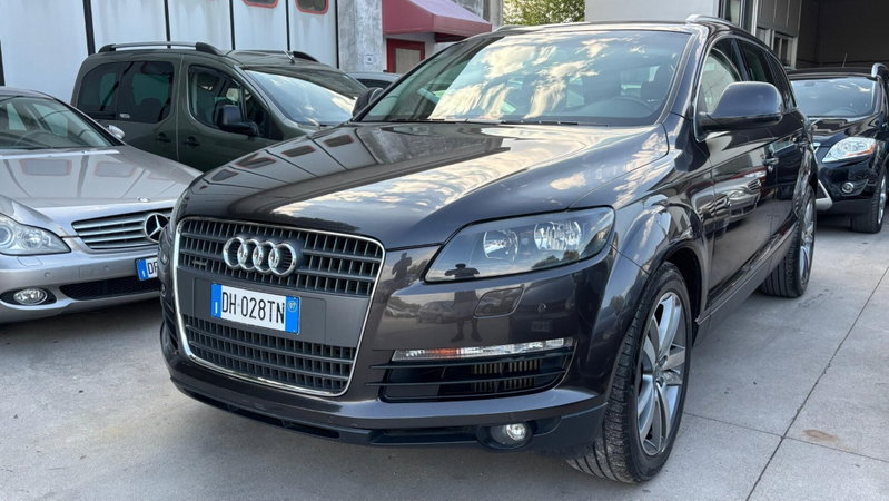 Audi Q7 3.0 V6 TDI 233CV quattro tiptronic