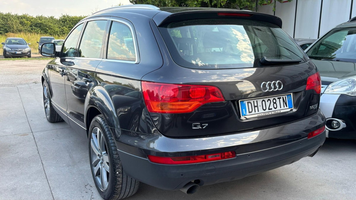 Audi Q7 3.0 V6 TDI 233CV quattro tiptronic (3)